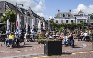 Markt-en-winkelen-in-Schagen