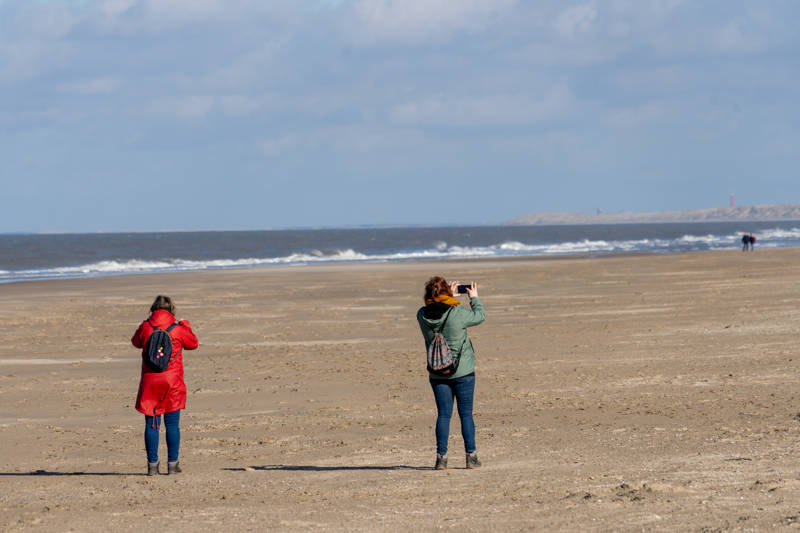 Strand wandelen